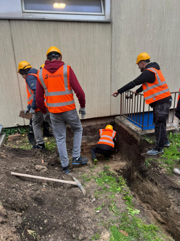 Tiefbauarbeiten an der Hauptschule Scharnhorst Tiefbauarbeiten an der Hauptschule Scharnhorst
